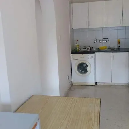 Хостел Paphos Inn